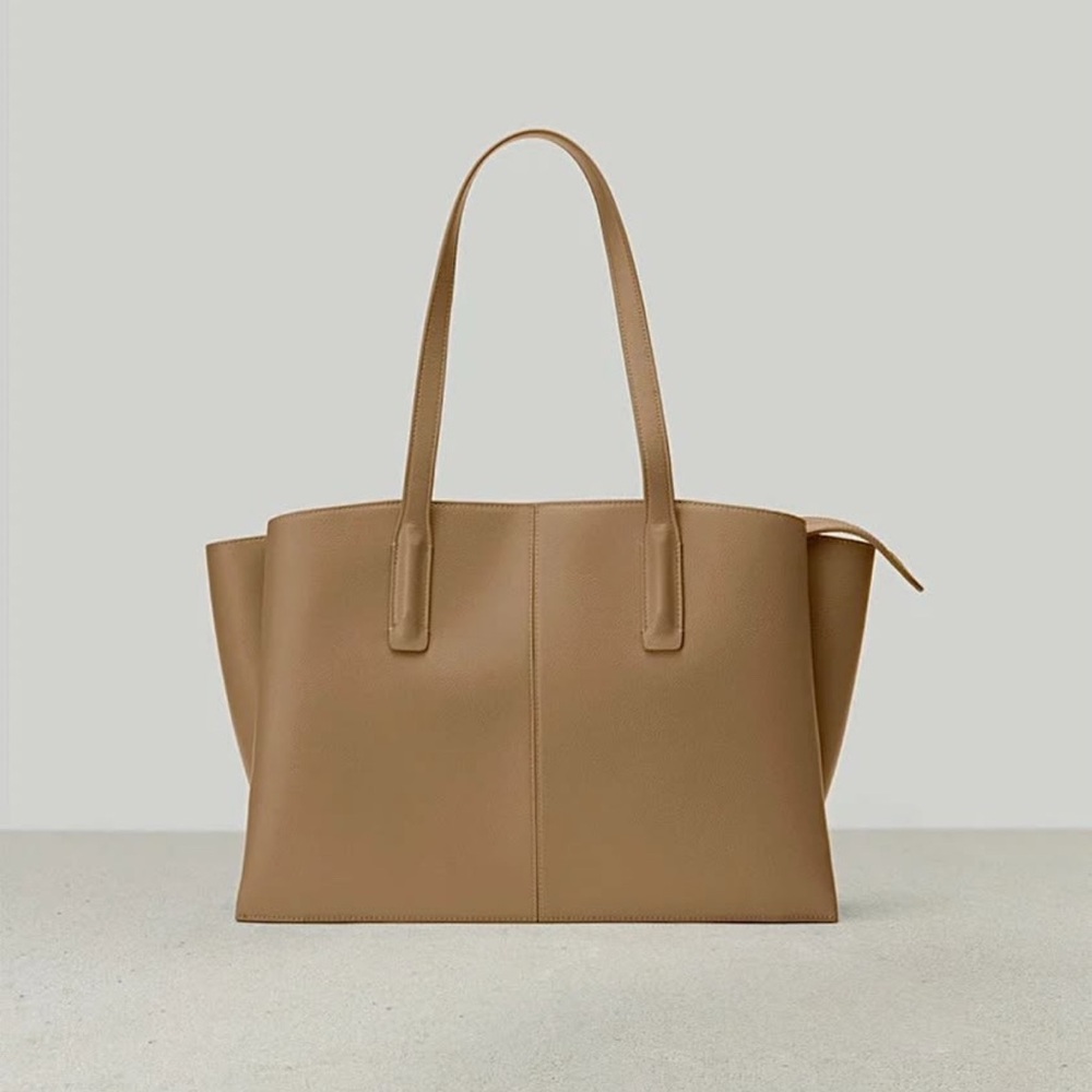 NWT Freja Paloma Tote